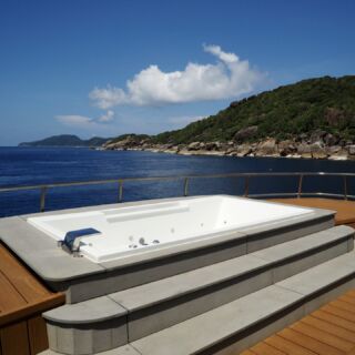 Jacuzzi 1