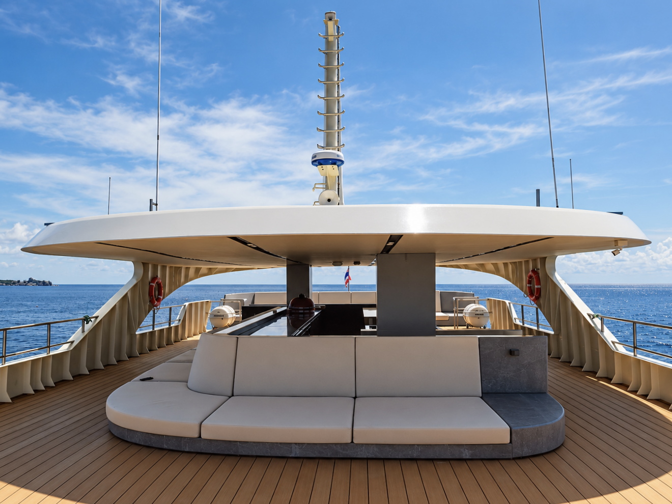 Sundeck 1